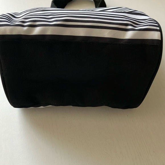 Kate Spade New York Black Stripe Lunch Bag (NWT) - Picture 8 of 16